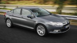 7 najbardziej niepozornych sleeperów. Będziesz w szoku, jak szybko jeżdżą