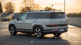 Hyundai Santa Se 1.6 T-GDI HEV Platinum 4WD to najlepszy koreański SUV, choć nie każdy tak uważa