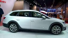 Nowi gracze na rynku kompaktów - relacja z Paryża