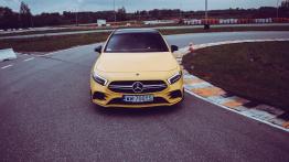 Mercedes-AMG A35. Pasażerowie tego nienawidzą