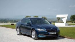Skoda Superb - gdy uczennica przerasta mistrza