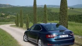 Skoda Superb - gdy uczennica przerasta mistrza