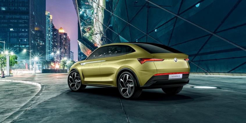 Ładowanie zamiast tankowania. Jak wyglądać będzie przyszłość motoryzacji?