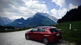 Peugeot 308 po liftingu – bo liczy się wnętrze