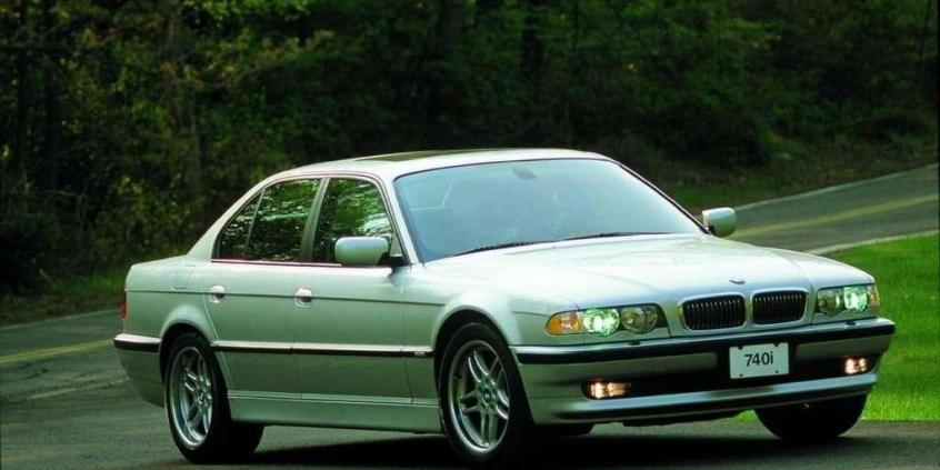 BMW 7 e38 - luksus, do którego trzeba dojrzeć