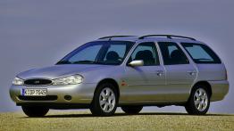 Tanie proste i niezawodne. Pięć rodzinnych kombi do 5 tys. zł